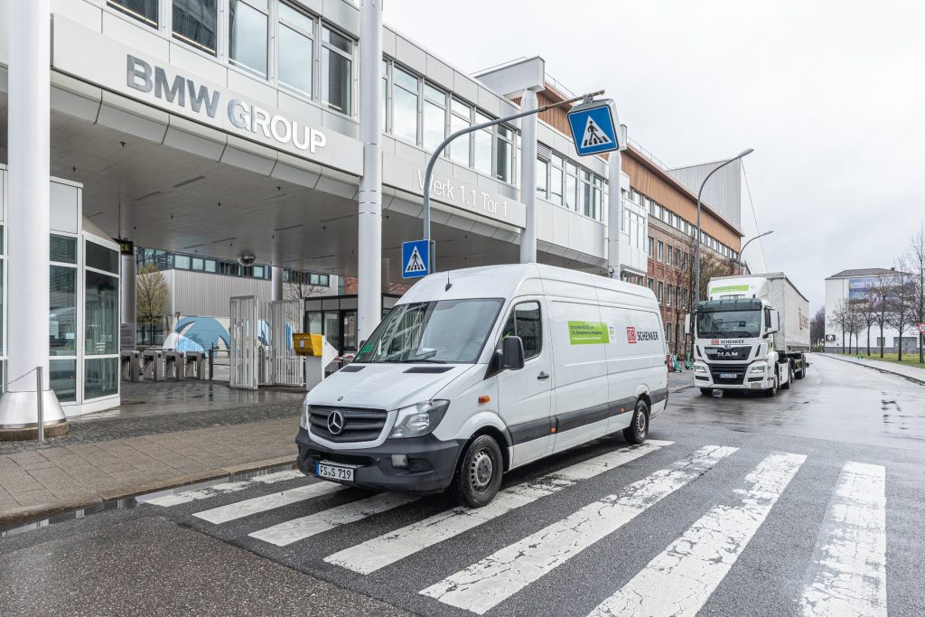 BMW logística camiones verdes sin CO2